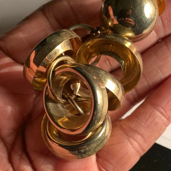 Elegant Gold Dangle Clip On Earrings - Picture 5 of 6